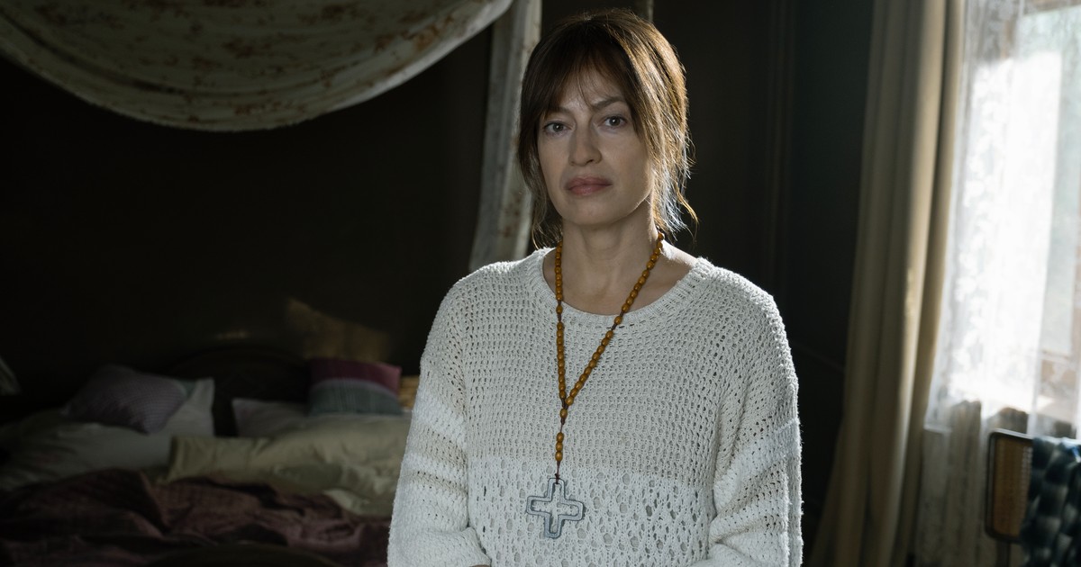 Od świątecznych promocji do sekty. „Niebo. Rok w piekle" pokazuje, jak łatwo stracić wolność