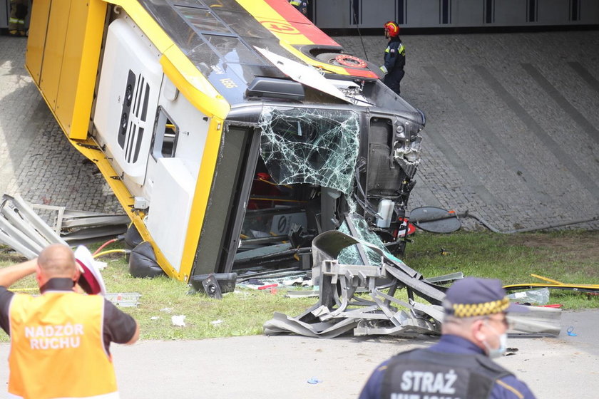 Kierowca, który spowodował katastrofę autobusu, wyszedł z aresztu