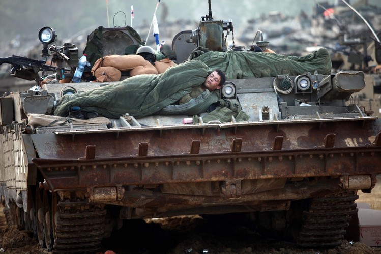 Izraelscy żołnierze gotowi na inwazję