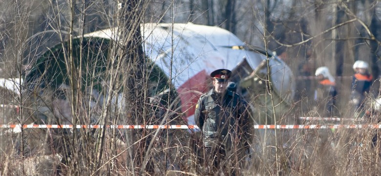 Skandaliczne sceny w Smoleńsku. Rosjanie przyszli w miejsce katastrofy