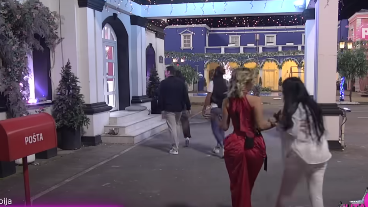 USRED NOĆI 5 TAKMIČARA SE VRATILO U ELITU 9 Evo šta su uradili zadrugari kad su ih ugledali na vratima - nisu ni slutili šta se sprema