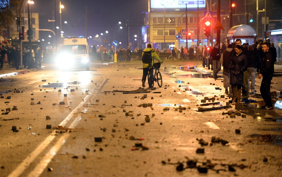 WARSZAWA MARSZ NIEPODLEGŁOŚCI 2014 NARODOWCY (zamieszki na Rondzie Waszyngtona)