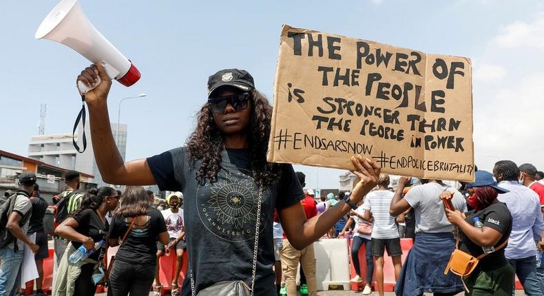 Young people at #EndSARS protest