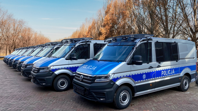 Policyjne Volkswageny Crafter - zdjęcie poglądowe