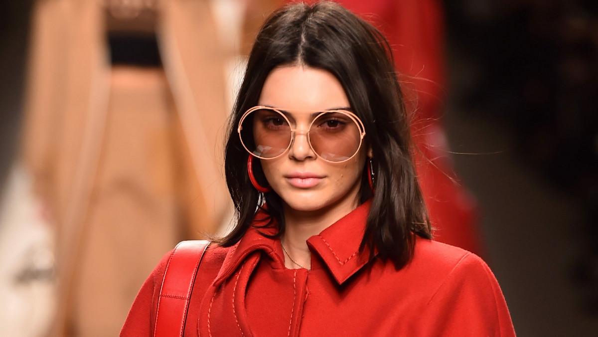 Kendall Jenner na Milan Fashion Week 2017