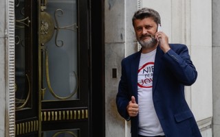 Palikot: PiS i PO oferują dziś tylko kiełbasę wyborczą, szynkę dla młodych i salceson dla osób 50+