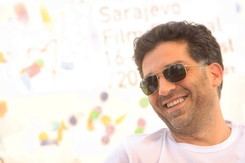 Danis Tanović: Prawdziwe życie nie toczy się w luksusowych pokojach. WYWIAD