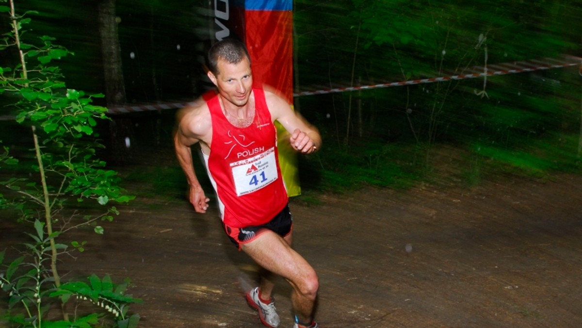 Na południu Warszawy w Parku Kultury w Powsinie w niedzielę 15 maja rozpoczął się cykl biegów trailowych i górskich Salomon Trail Running. Pierwsza edycja była łatwym technicznie, 10km trailem rozegranym w malowniczym i popularnym miejscu odpoczynku mieszkańców stolicy - Lesie Kabackim.