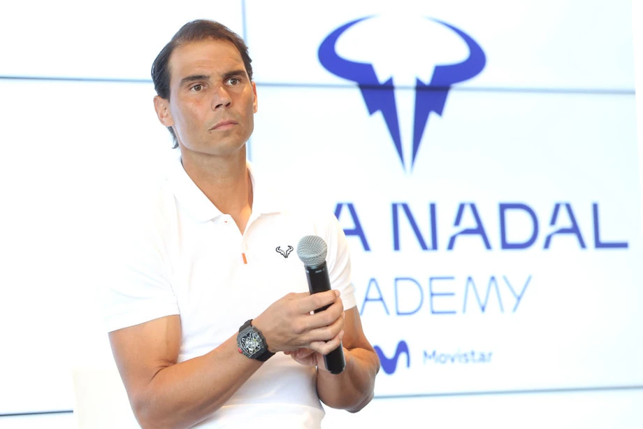 Rafel Nadal podczas konferencji prasowej w Rafa Nadal Academy