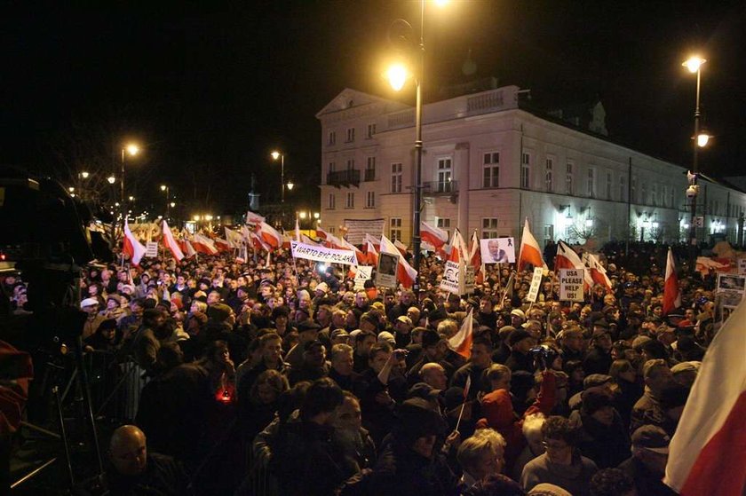 Marta Kaczyńska na nocnym wiecu PiS! Ostre wystąpienie prezesa!