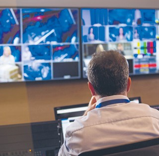 Internetowa precyzja, telewizyjna jakość