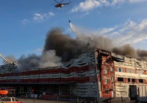 Najnoviji ruski napadi pogodili su i stambene i nestambene objekte, saopštio je gradonačelnik Kijeva | Foto: Reuters
