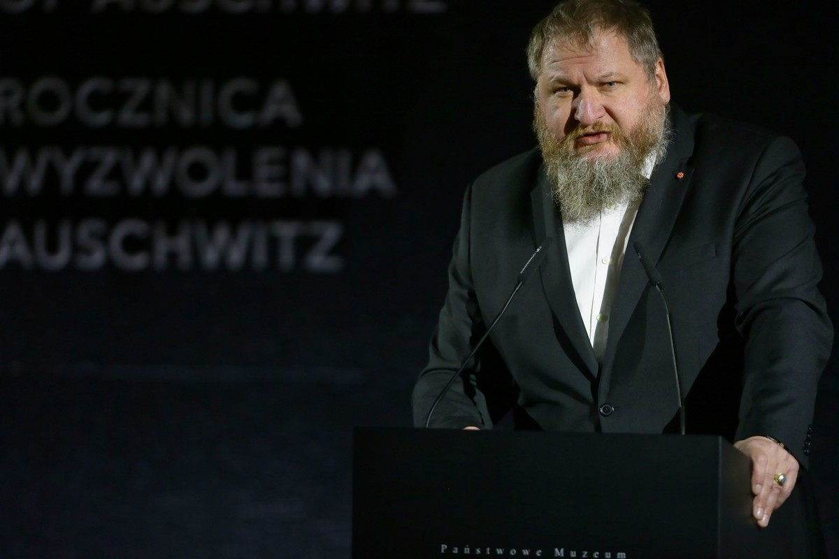 Oświęcim, 27.01.2024. Dyrektor Państwowego Muzeum Auschwitz-Birkenau Piotr Cywiński