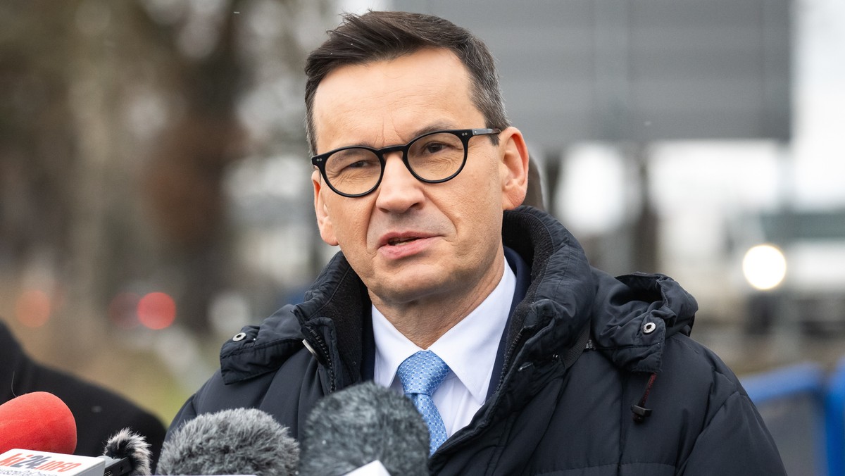 Prokuratura inicjuje postępowanie przeciwko Mateuszowi Morawieckiemu w związku z wyborami kopertowymi, polityk reaguje: 'falstart panie Bodnar' [Źródło: Onet]