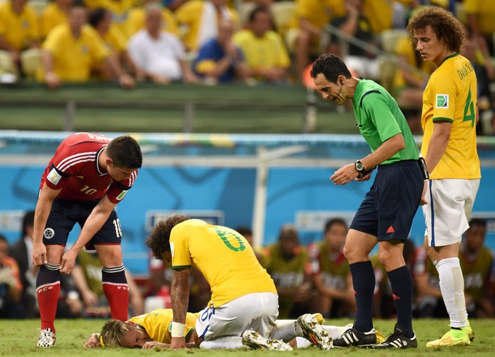 Neymar nie zagra już na mundialu. Poważna kontuzja po brutalnym faulu