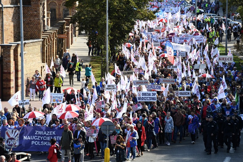 Ogólnopolska manifestacja Związku Nauczycielstwa Polskiego w Warszawie.