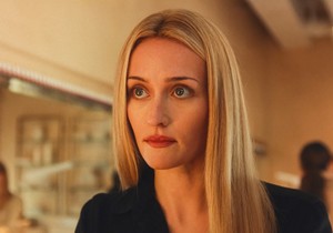 Sara Pidžon kao Kerolin Beset Kenedi