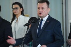 Na jaw wychodzą nowe fakty. "Błaszczak wiedział o rakiecie pod Bydgoszczą"