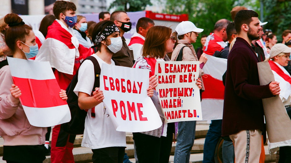 Prawo do azylu w Polsce: człowiek kontra formalizm 