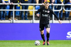 Ekstraklasa: Piłkarz ŁKS Łódź będzie grał w masce ochronnej