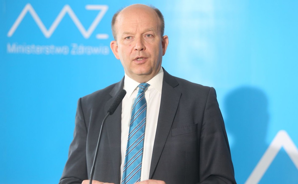 Konstanty Radziwiłł, minister zdrowia