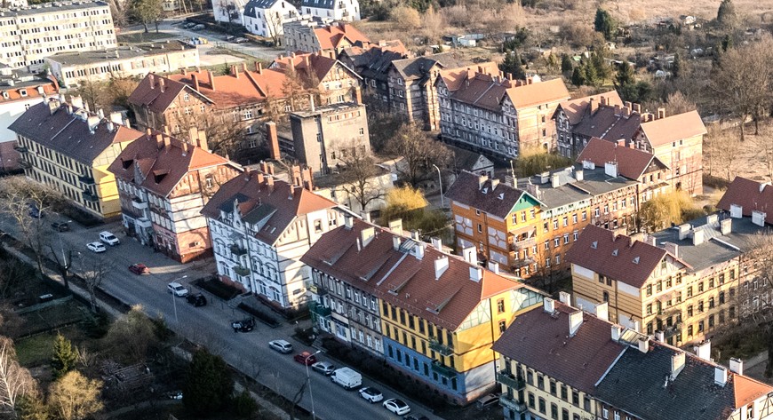 Wiosną ubiegłego roku Wrocław ogłosił, że cały ten brochowski zespół zabudowy będzie remontowany etapami do końca obecnej dekady – w miarę pozyskiwania środków.