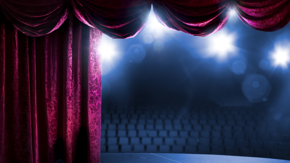 Premierę sztuki „Szaleństwo nocy letniej” Davida Greiga i Gordona McIntyre`a zobaczą jutro widzowie na małej scenie bielskiego Teatru Polskiego. Spektakl zainauguruje nowy cykl „Off-Road” – powiedział wczoraj dyrektor Teatru Witold Mazurkiewicz.