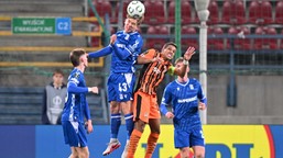 liga konferencji. kuriozalny samobój pozbawił lecha poznań szans na awans