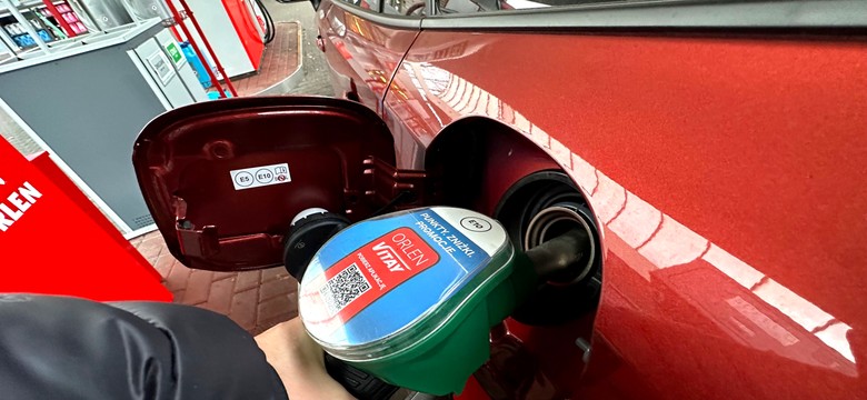 Trzęsienie ziemi na stacjach paliw. Tyle zapłacisz za benzynę 95 od 6 grudnia