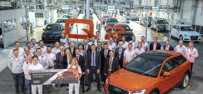 Nowe audi Q2 już w produkcji. Pięć milionów wersji i wyposażenie z limuzyny klasy wyższej [FOTO]