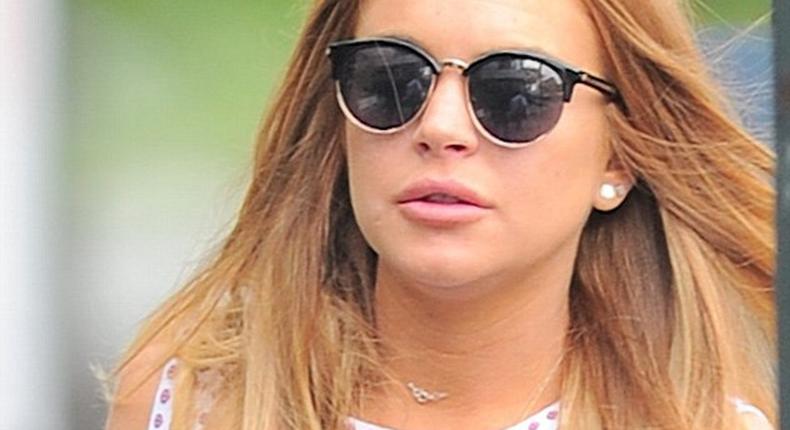 Lindsay Lohan takes Holy Qur'an to community service