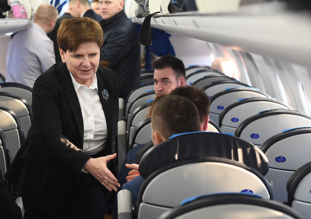 Premier Beata Szydło przybyła w środę wieczorem do Brukseli, gdzie odbędzie się szczyt UE ws. uchodźców