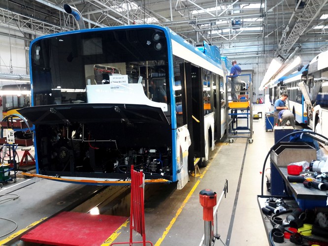 Urbino 18 napędzany CNG, czyli sprężonym gazem ziemnym. Ten egzemplarz pojedzie do czeskiej Ostravy.