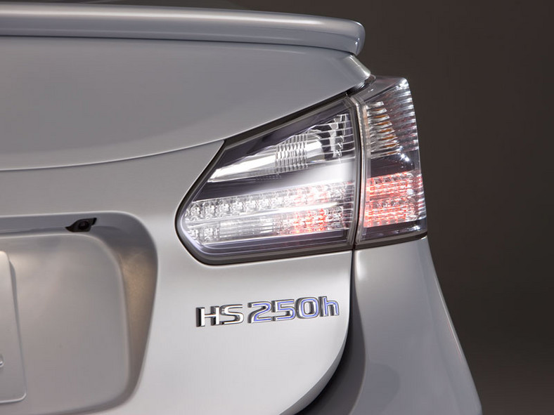 Detroit 2009: Lexus HS 250h – hybrydowy sedan dla Japonii i USA