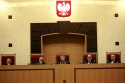 Czy zmiany w OFE są zgodne z konstytucją? Trybunał chce wyliczeń od Tuska