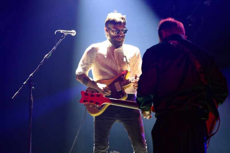 Kamil Holden Kryszak jest gitarzystą i muzykiem, który od kilku lat prężnie rozwija swoją karierę na rynku muzycznym