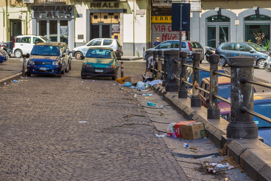 Śmieci w Neapolu