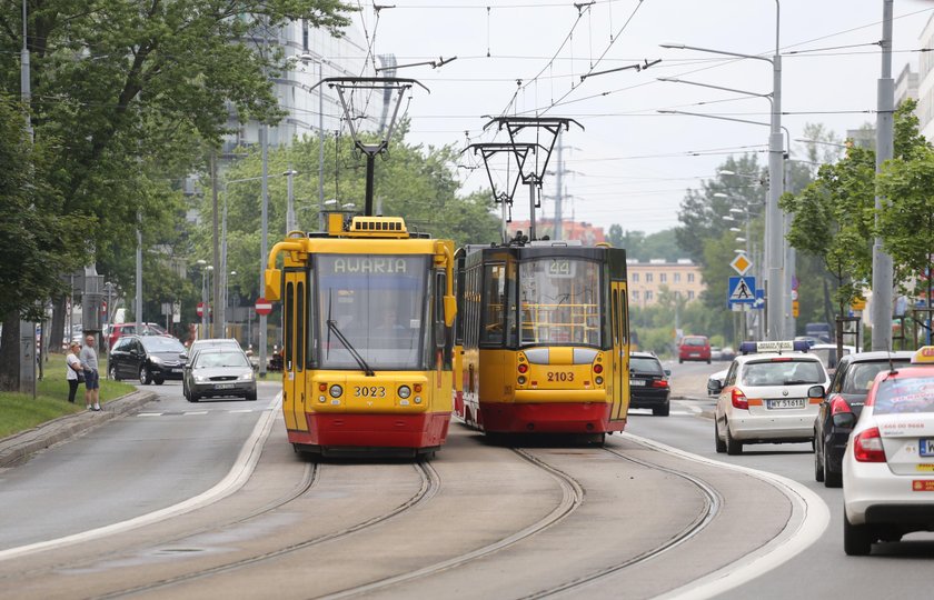 Wakacyjne remonty torowisk tramwajowych w Warszawie