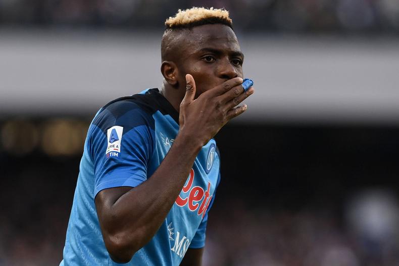 Victor Osimhen, Napoli formasıyla çıktığı 11 maçta 10 gol kaydetti.