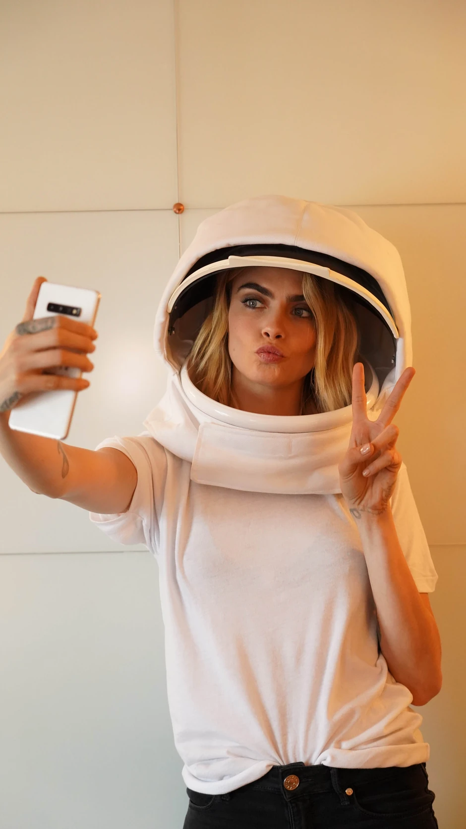 Samsung - SpaceSelfie