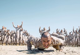 Wojsko w czasach Zetek. Jak przekonać młodych do munduru?