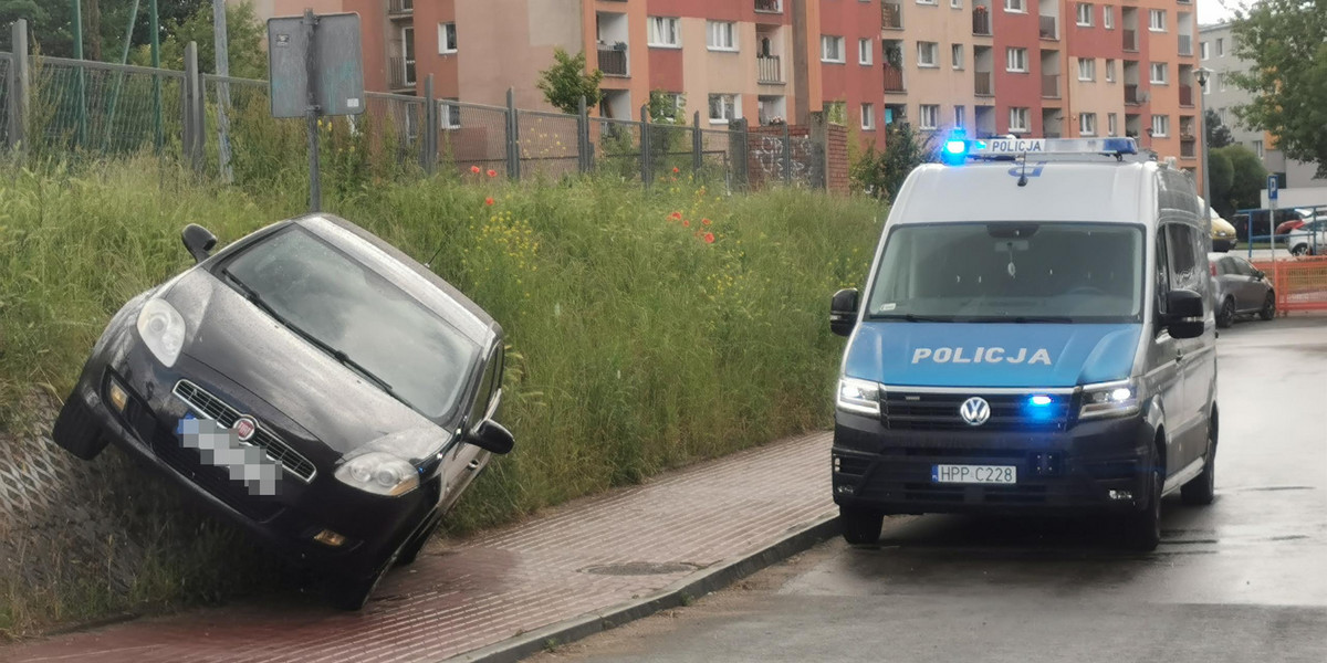 Samochód bez kierowcy potrącił 11-latka w Częstochowie. Chłopiec jest w ciężkim stanie.