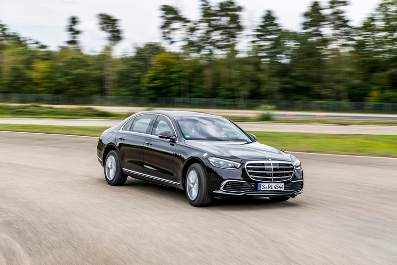 Mercedes S680 GUARD 4MATIC