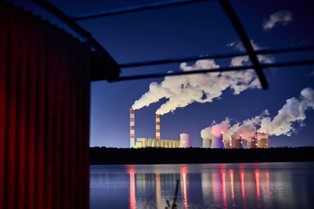 GIG: W 2040 roku jedna trzecia energii wciąż będzie wytwarzana z węgla [RAPORT]