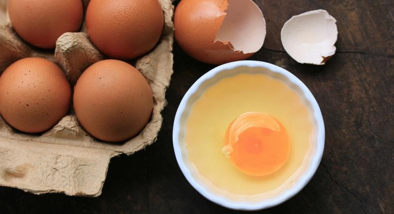 When we look at an egg, can we be sure that it is fresh? [Shutterstock/tHaNtHiMa LiM]
