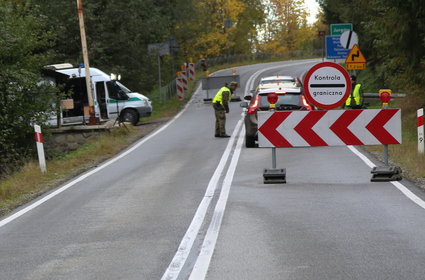 Kontrole na granicy ze Słowacją po raz kolejny przedłużone