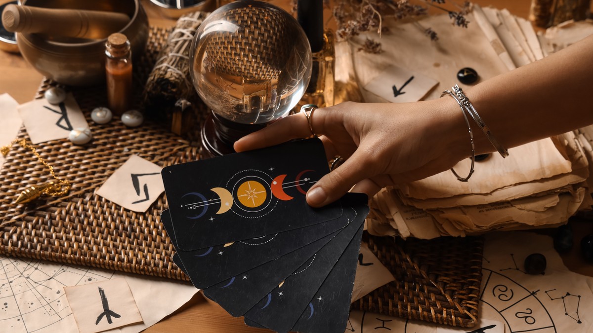 Tri datuma u februaru koji donose dramatične promene: Ovaj znak će ih najviše osetiti 