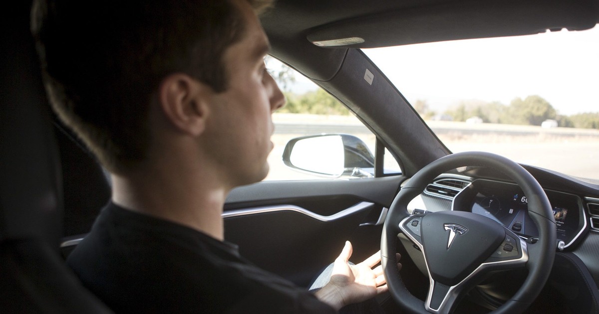 Tesla Is Recalling Nearly 54,000 Vehicles With Full Self-Driving ...