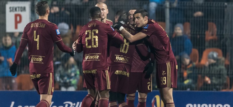 Emitel uruchamia telewizję hybrydową dla Legii Warszawa