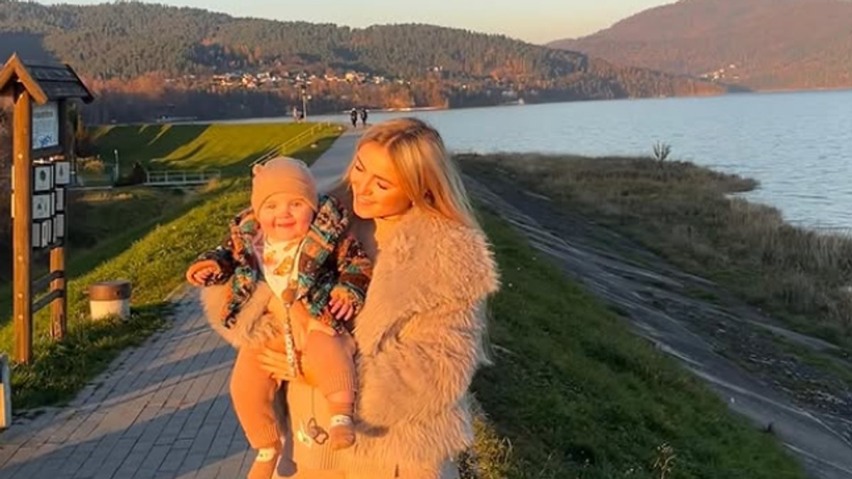 Devojka (21) otkrila je da je ponovo trudna samo 12 nedelja nakon što je rodila sina